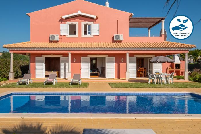 Villa Sunrise by Algarve Vacation