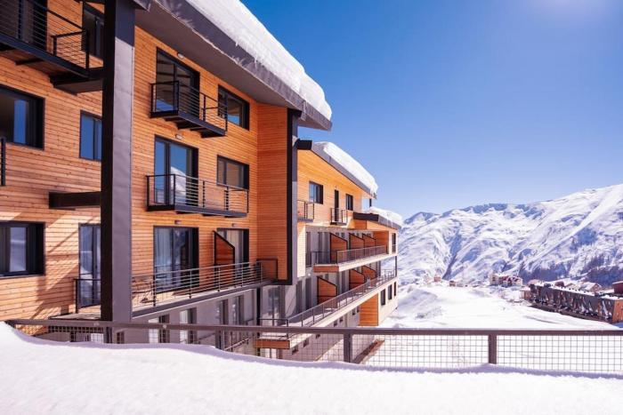 Roshka Apartment 108