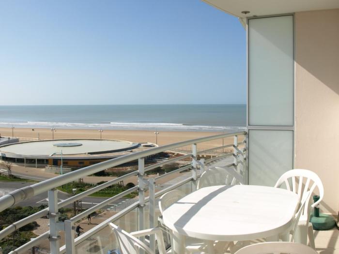 Agréable appartement pour 6 pers, balcon à 50m de la mer - FR-1-323-308