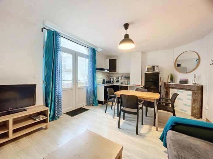 Appartement à 30 m de la plage - lumineux - respirant - WIFI - Le Cérès 1