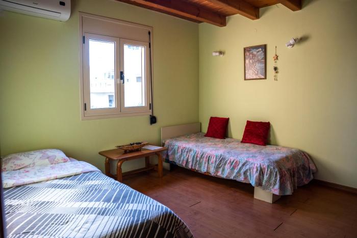 Fanis Family House