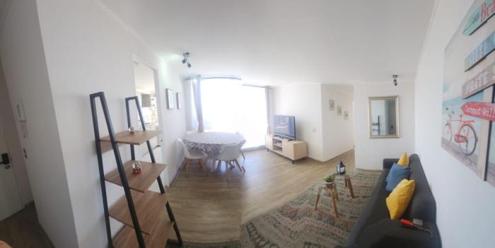 Valpo y su encanto, a pasos de Viña y la costa