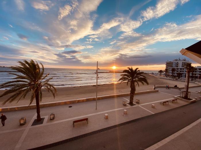 APPARTEMENT GRAU DU ROI - FRONT DE MER - CENTRE VILLE -RIVE GAUCHE