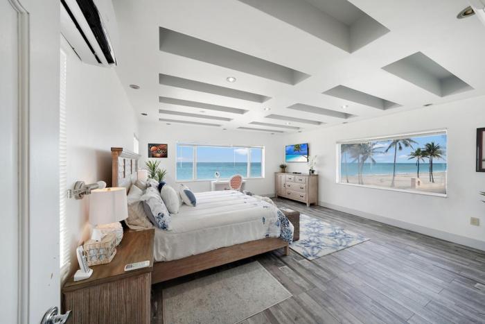 Magical Beachfront King Escape