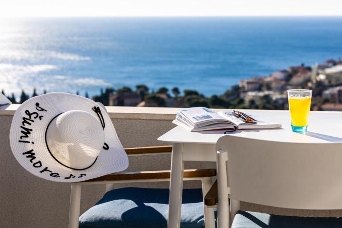 Breathtaking Sea View Apartment Near The Old City