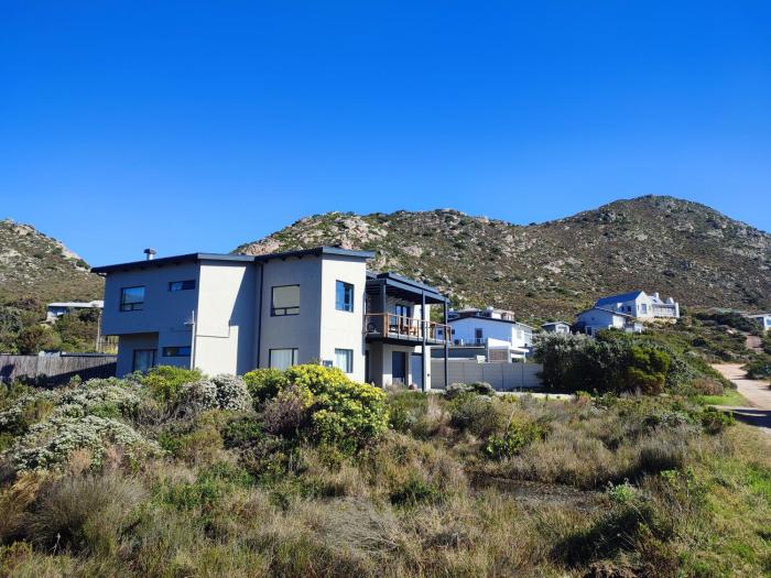 Prinia on Peak holiday home