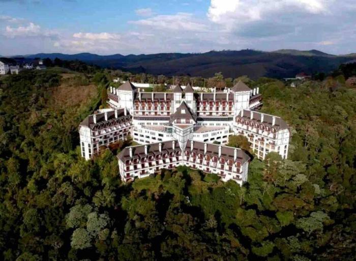 Home Green Home 106 - Um Castelo na Montanha