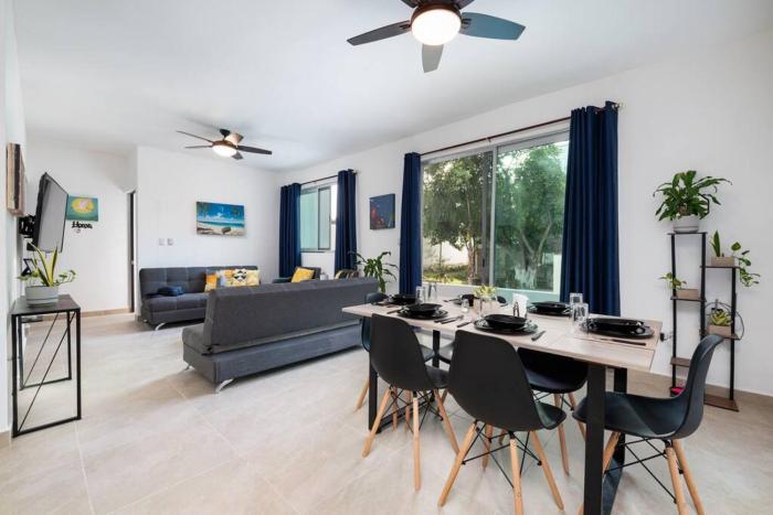 Depa Familiar PB 6pax con Alberca Rodeado de Restaurantes Zona Segura