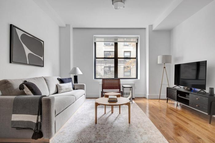 UWS 1BR w Pool Doorman Pool nr Central Park NYC-649