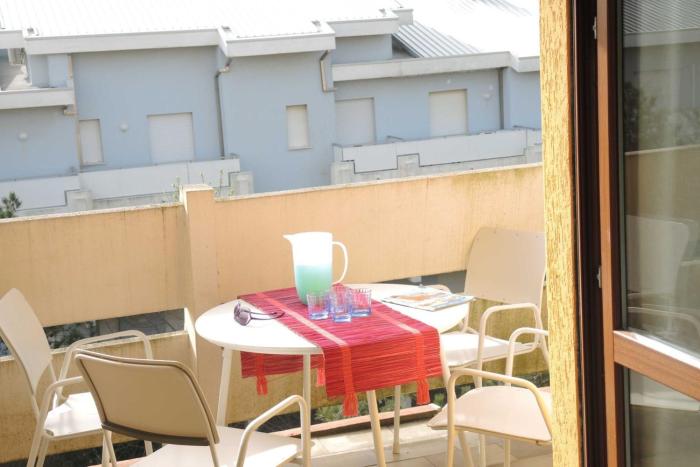 Nice flat with terrace-Beahost