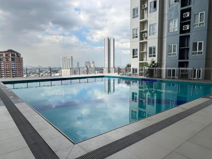 Chic City Nook at Victoria Sports