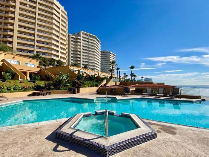 Rosarito Beach wpool access apartment 2bd2b