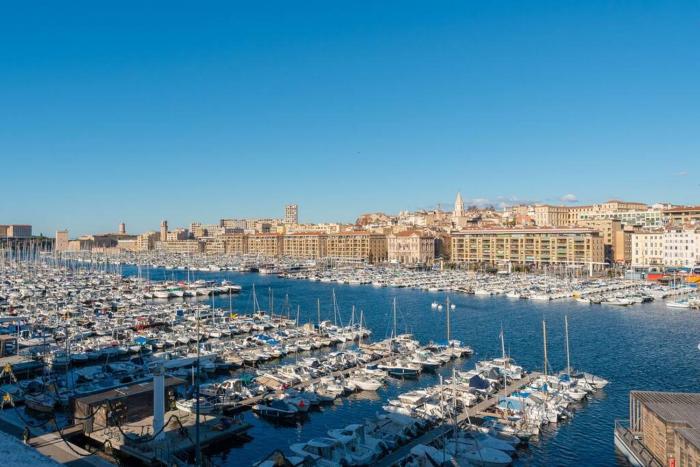 Captains Cabin Spectacular View on Old Port *Aircon