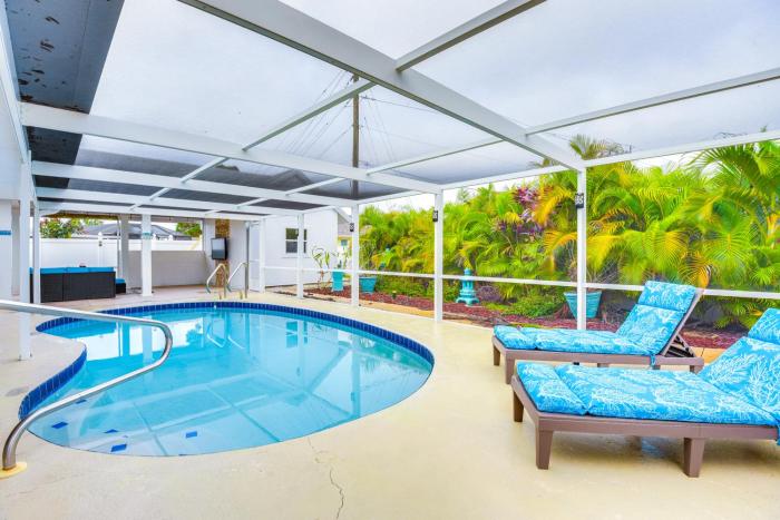 6 Mi to Beach: Bradenton Home w Private Pool