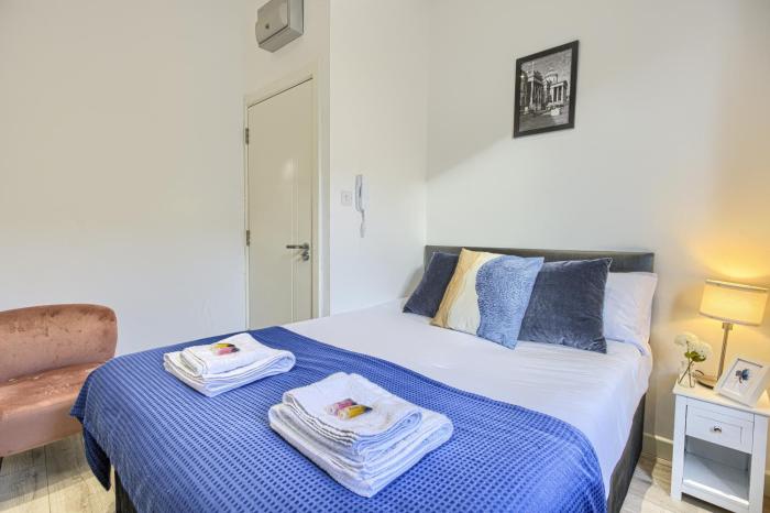 The Finsbury Deluxe Apartments