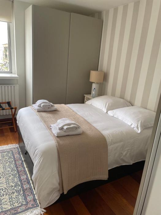 Chambre chez lhabitant avec Salle de bain à partager - homestay