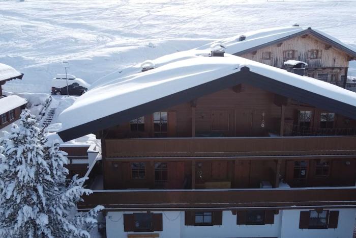 Zillertal-Arena 42m2 (2-6 persons: 2adults +4kids)