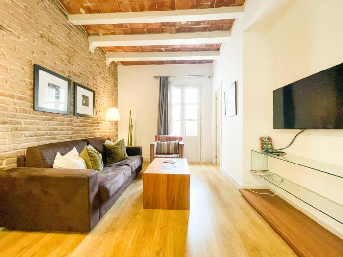 Boutique Pare Lainez- 2 BR Sagrada Famlia with balcony