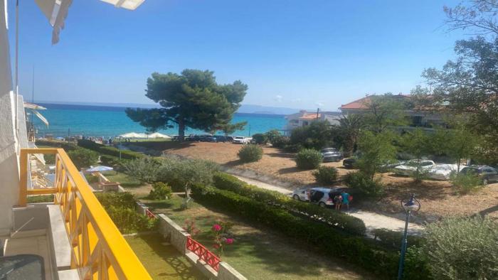 Hanioti Beach Front Apartments