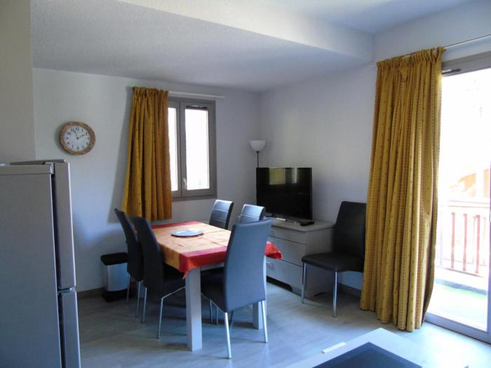 Chalet Arrondaz - 3 Pièces pour 6 Personnes MAE-3044