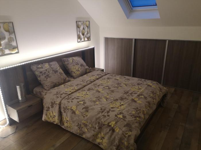 Voisenon village paisible Gare de lyon 25mn RER accès A5 à 10mn Paris 5mn proche de Melun château de vaux le vicomte Fontainebleau proche