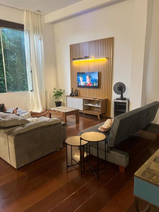 Amplo apartamento com vista incrível