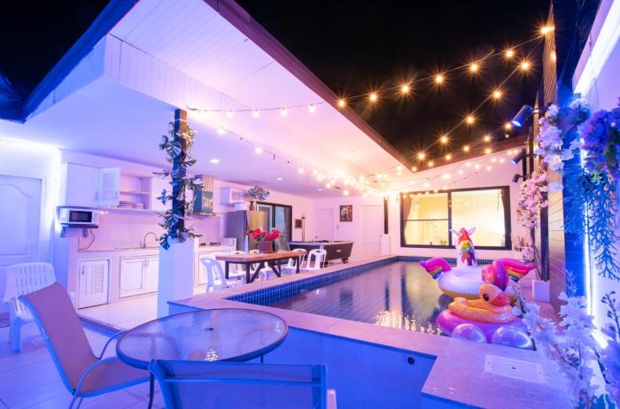 November T Pool Villa 1, 4Beds Thai- Bali Jomtien Beach