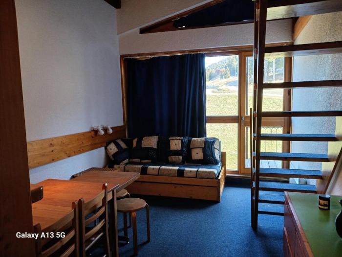 Résidence Tournavelles - Appartement 2 pièces 7 personnes en duplex, au pied des pistes et des commerces, proche de lESF et de la garderie dans le villa MAE-5091