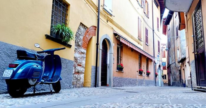 Iseo Portelle Holiday da Barbara - private parking & bike storage