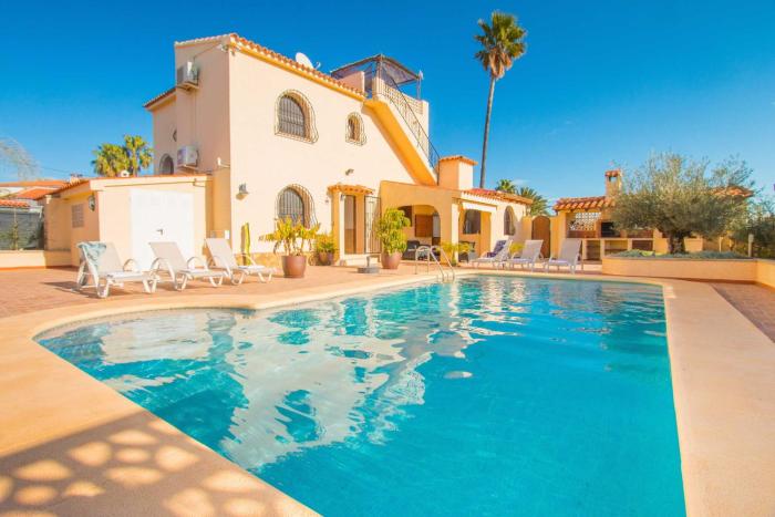 Villa Ebro - PlusHolidays