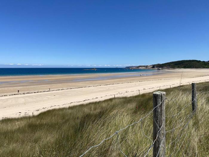 109 - Appartement T3 lumineux à quelques mètres de la plage de Sables-Dor-Les-Pins.