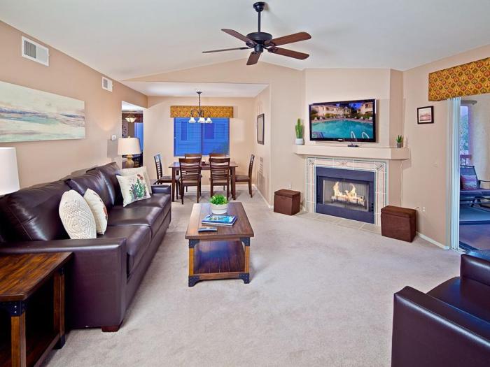 Central Area, Heated Pool, Hot Tub, Bbq, & More