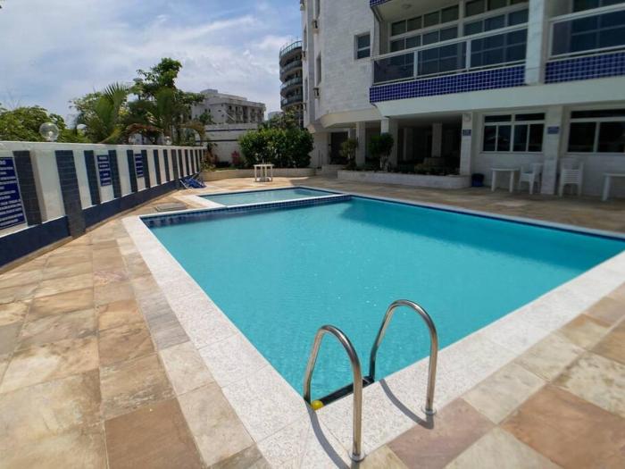 Apartamento na Praia do Forte CF