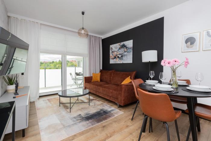 Modern Apartment with Balcony and Parking in Gdańsk by Renters