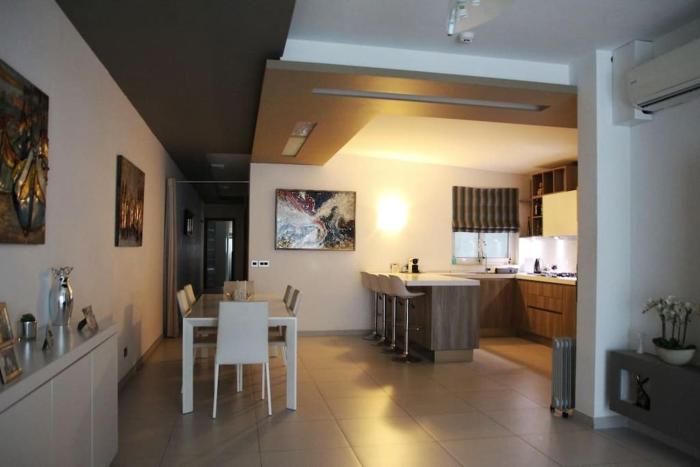 Modern 3BR Apartment in Swieqi