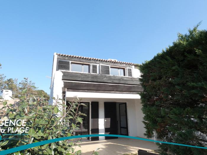 Maison 2 Chambres près Plage et Commerces - Parking Privé - FR-1-323-366