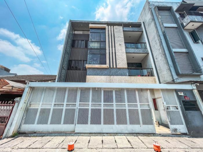 Beranda Istirahat Grogol