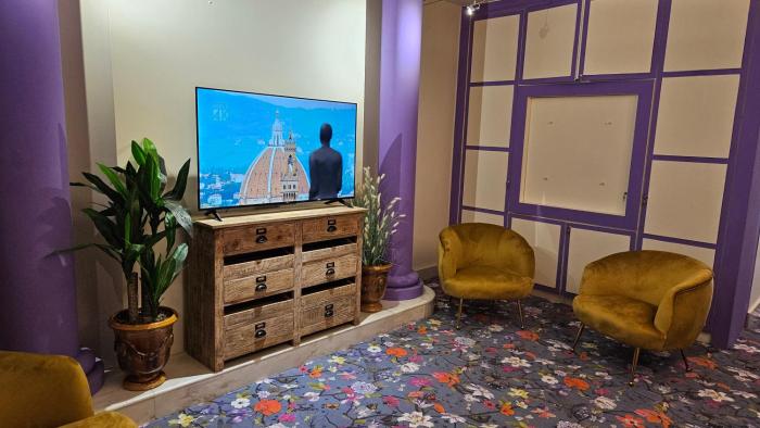 Select Executive Residence