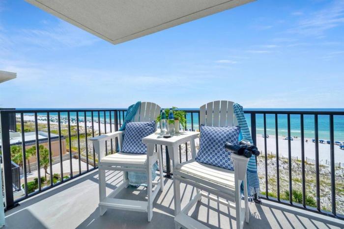 Sea Oats 701 Salt, Sun, and Siestas