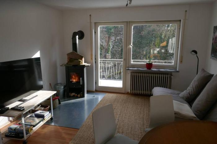 Ruhige 4-Zi-Wohnung mit großem Balkon und Blick ins Grüne