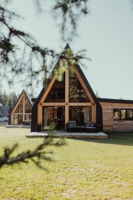 Popovic SPA house Tara II