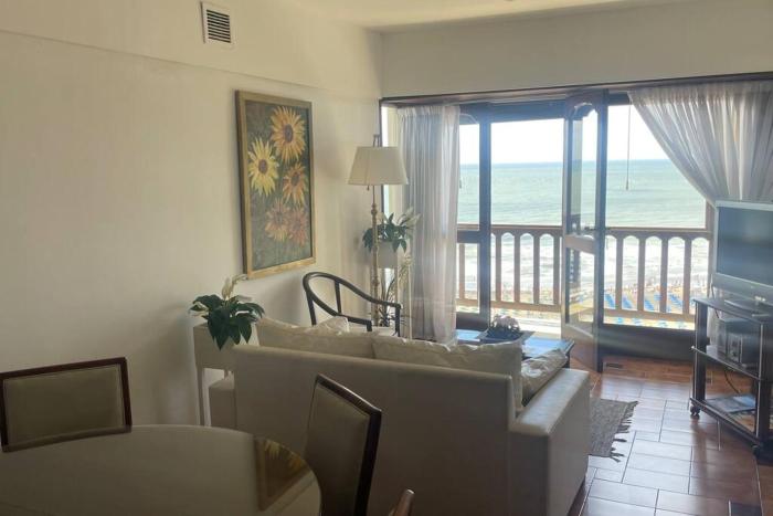 Dpto de Categoria Playa Grande Frente al Mar