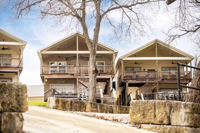 River Road Villas #2