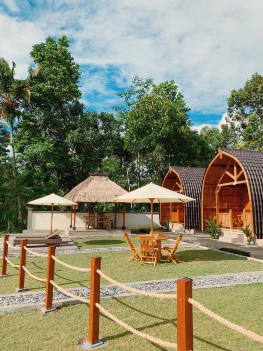 Besakih Homestay & Villa