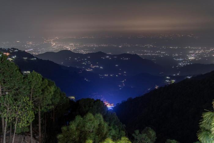 Vansathli I Near Mall Road Kasauli I Open Garden & Rooftop