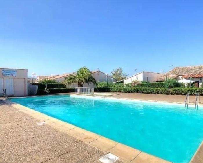 Maison dans résidence avec piscine 3 Chambres