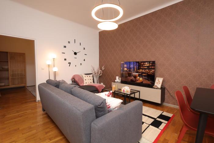 Ruby holiday home with patio