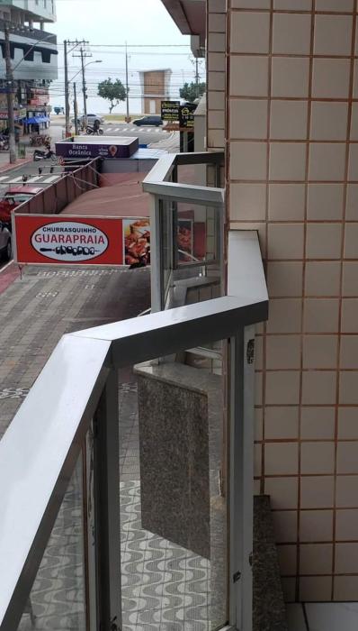 Apartamento a poucos passos do mar