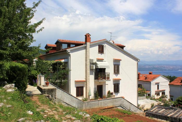 Apartments with parking space Opric, Opatija - 7744