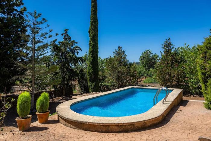 Finca So na Sopa con piscina y un precioso jardín